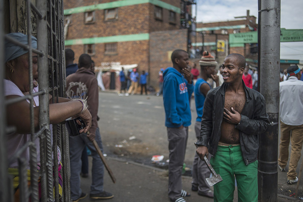 south-africa-xenophobic-attacks (3)