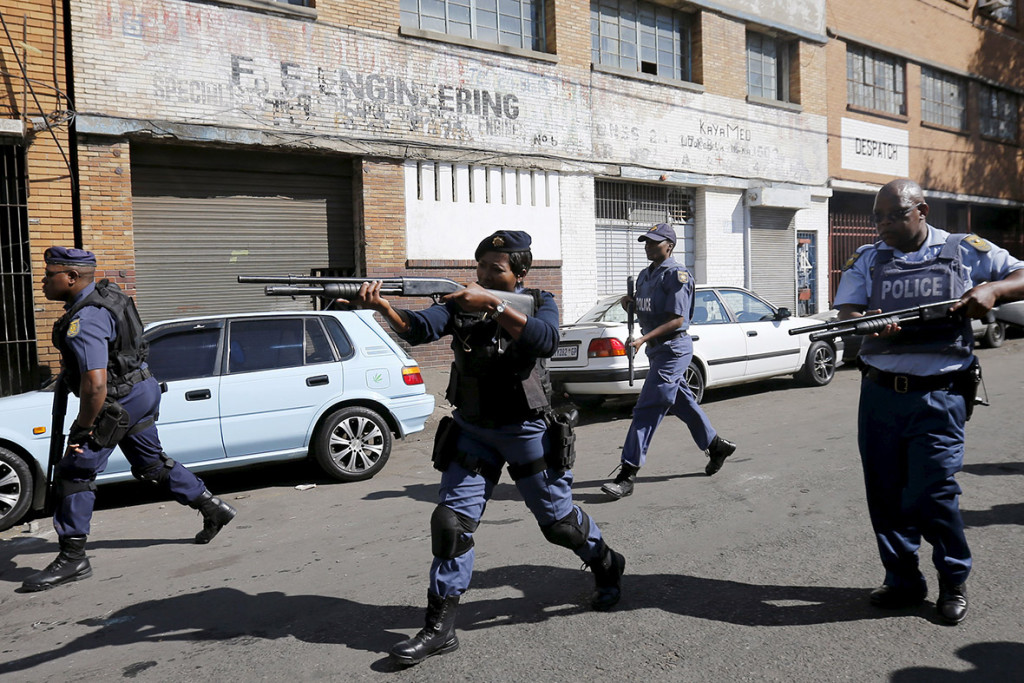 south-africa-xenophobic-attacks (4)